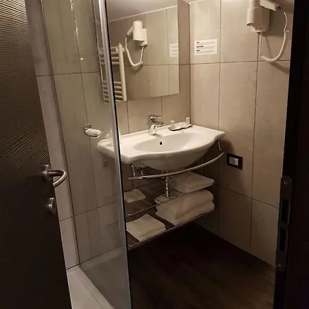 Vatican Area: Hotel Rome